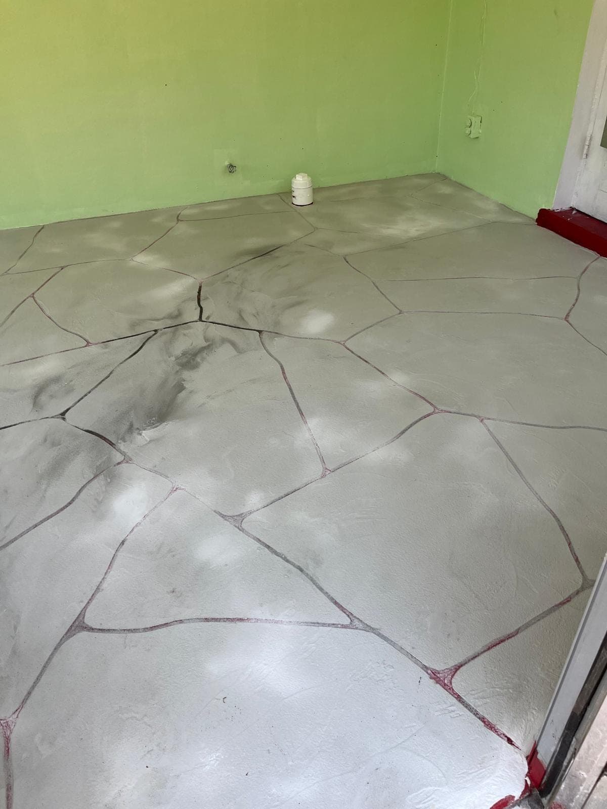 Concrete overlay walkway