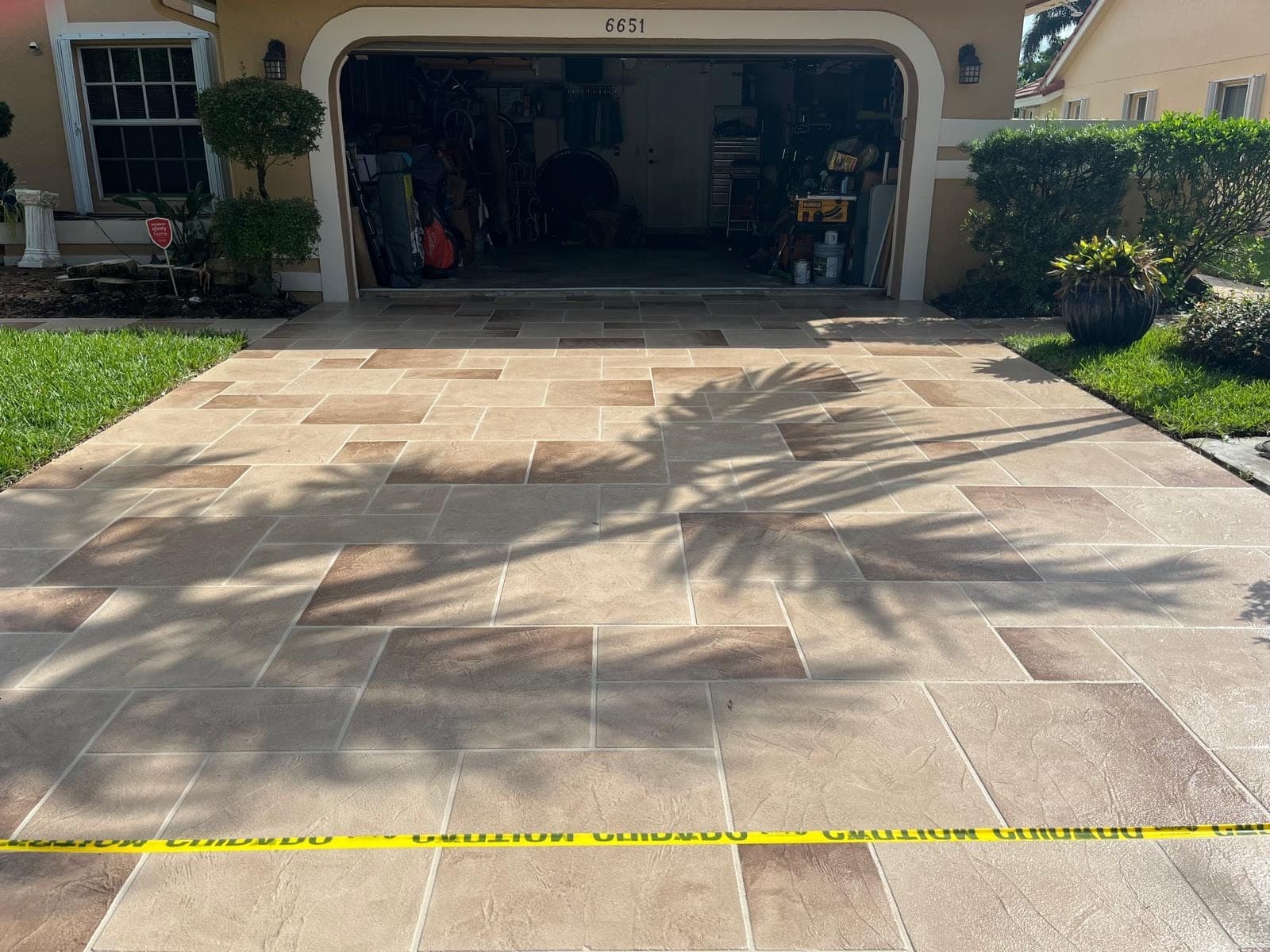 Multicolor stone stamped concrete