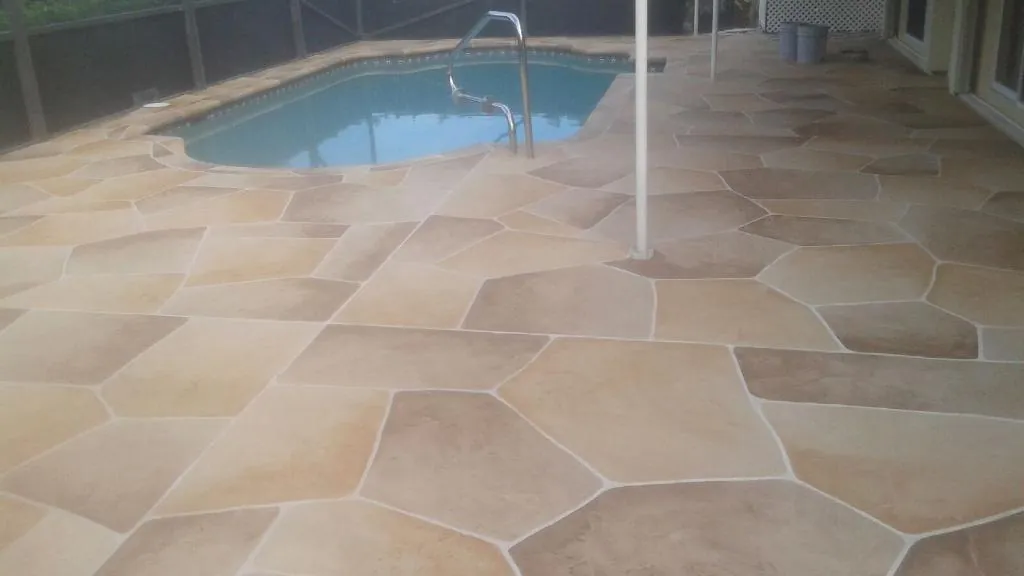 Flagstone pattern stamped concrete driveway in Boca Raton